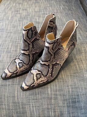 Vince Camuto Black & White Snake-Print Pointed Ankle Booties